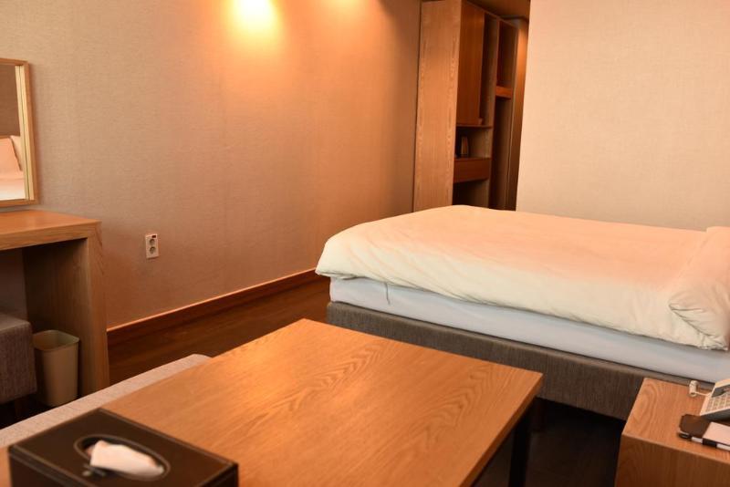 Dawn Beach Hotel Busan Exteriör bild