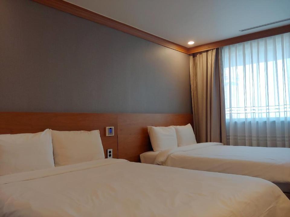 Dawn Beach Hotel Busan Exteriör bild